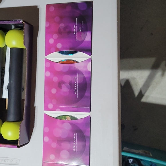 Zumba Exhilarate Body Shaping System - Picture 4 of 8